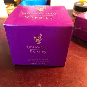 Younique Bamboo Charcoal face mask